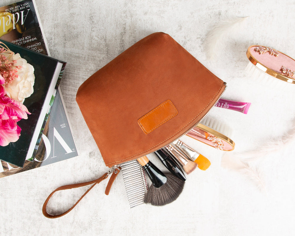 Lilly Leather Makeup Dopp Kit