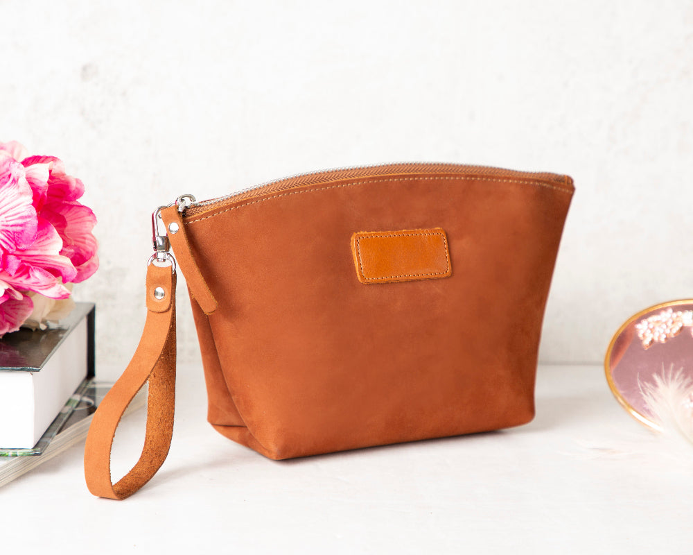 Lilly Leather Makeup Dopp Kit
