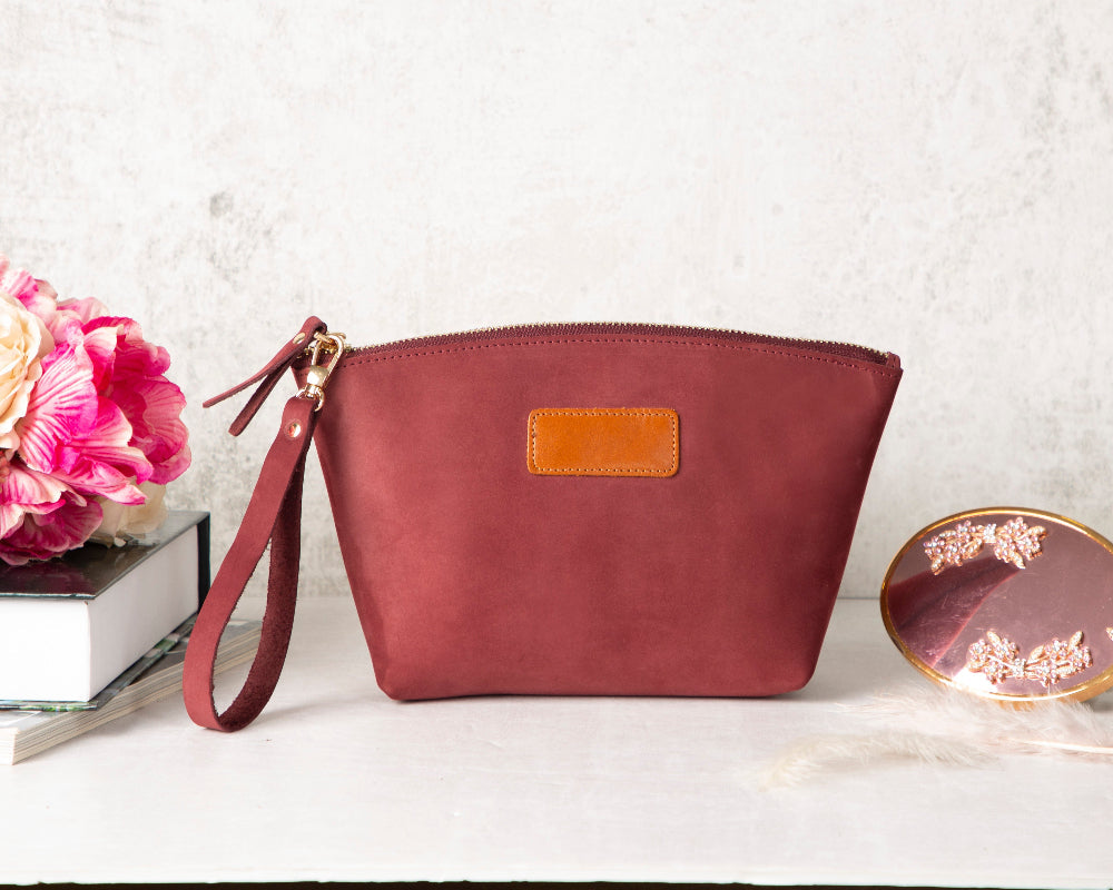 Lilly Leather Makeup Dopp Kit