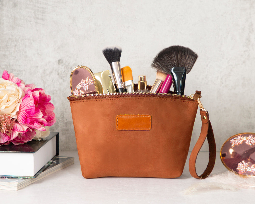 Lilly Leather Makeup Dopp Kit