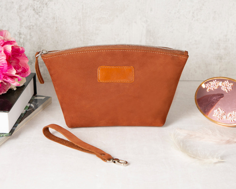 Lilly Leather Makeup Dopp Kit