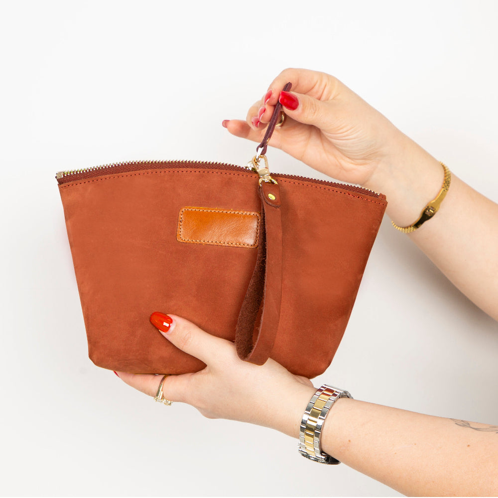 Lilly Leather Makeup Dopp Kit