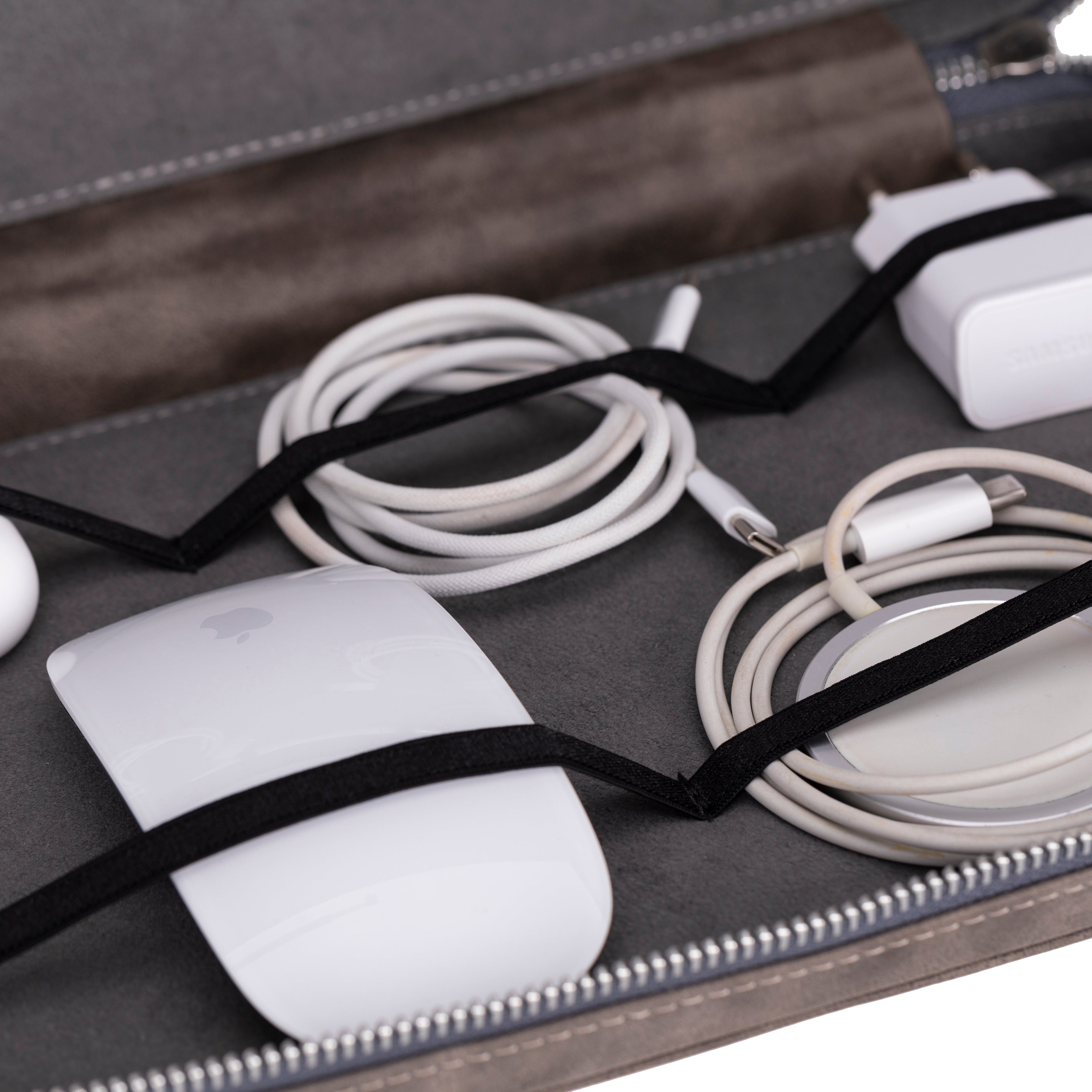 Oregon Leather Travel Cable Organizer