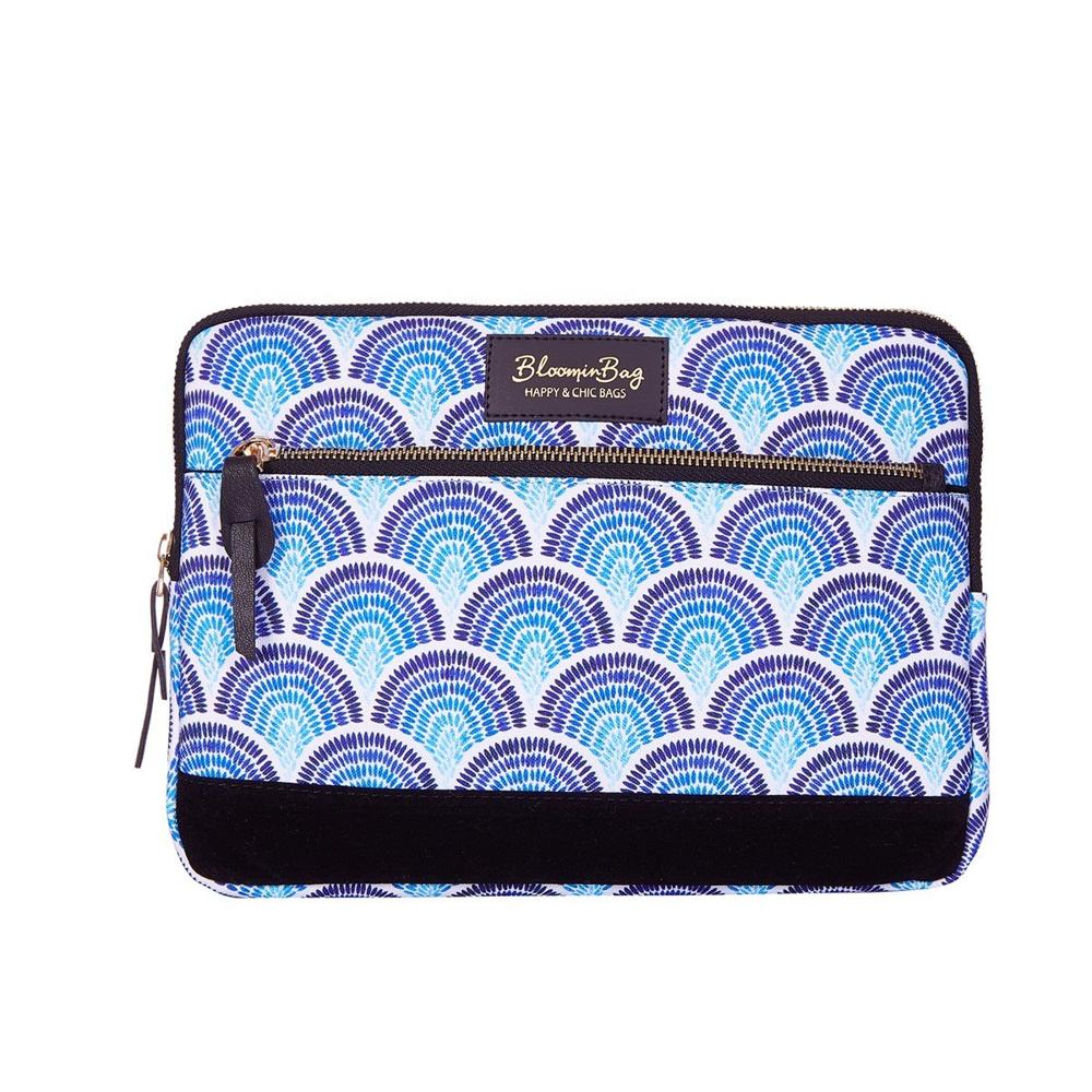 Calm Waves iPad / Tablet Sleeve