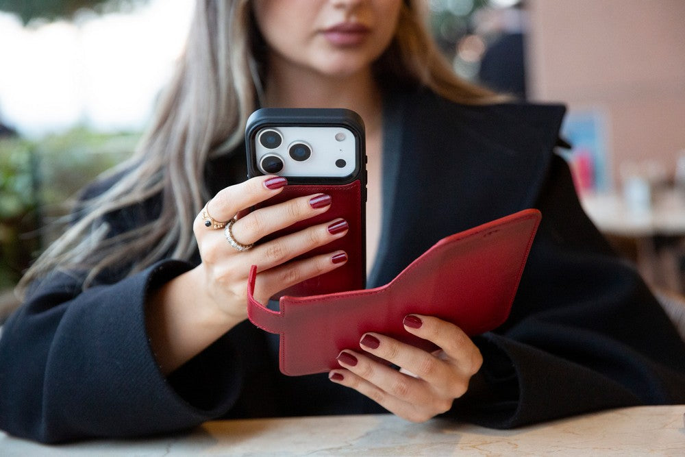 Magic iPhone 17 Pro Max Detachable Leather Wallet Case