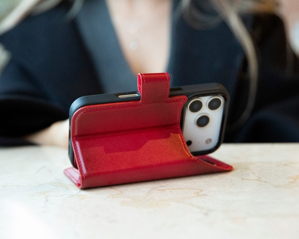 Magic iPhone 17 Pro Max Detachable Leather Wallet Case