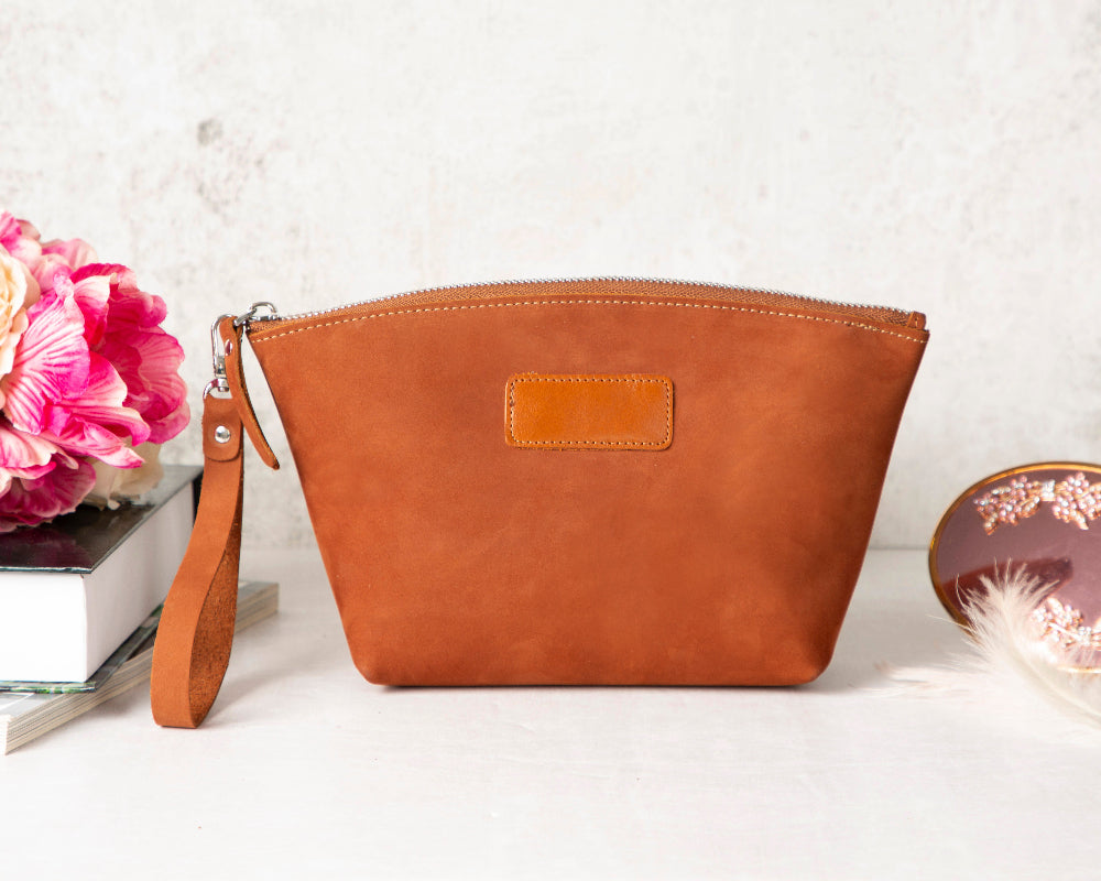 Lilly Leather Makeup Dopp Kit