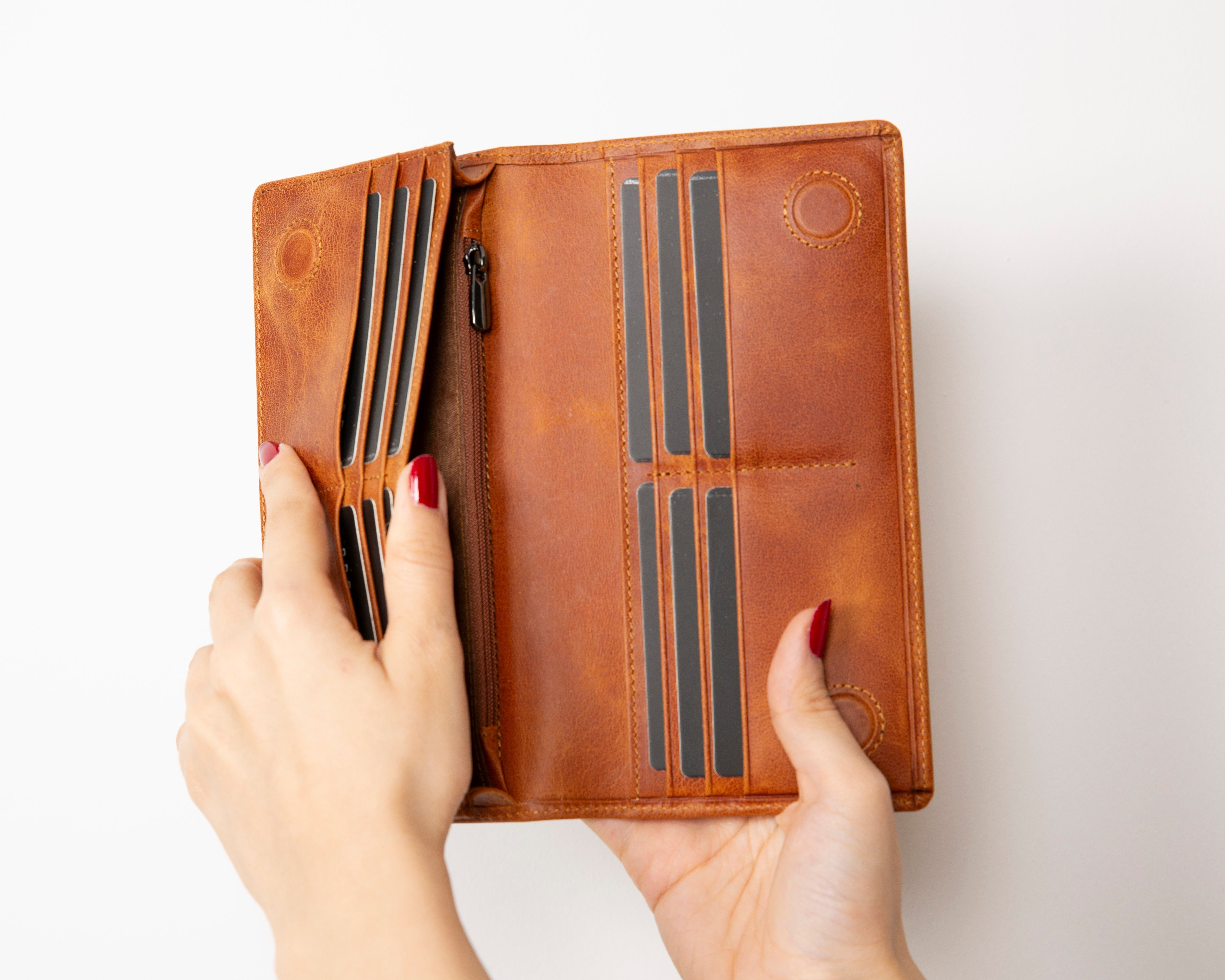 Auro Leather Women's Wallet