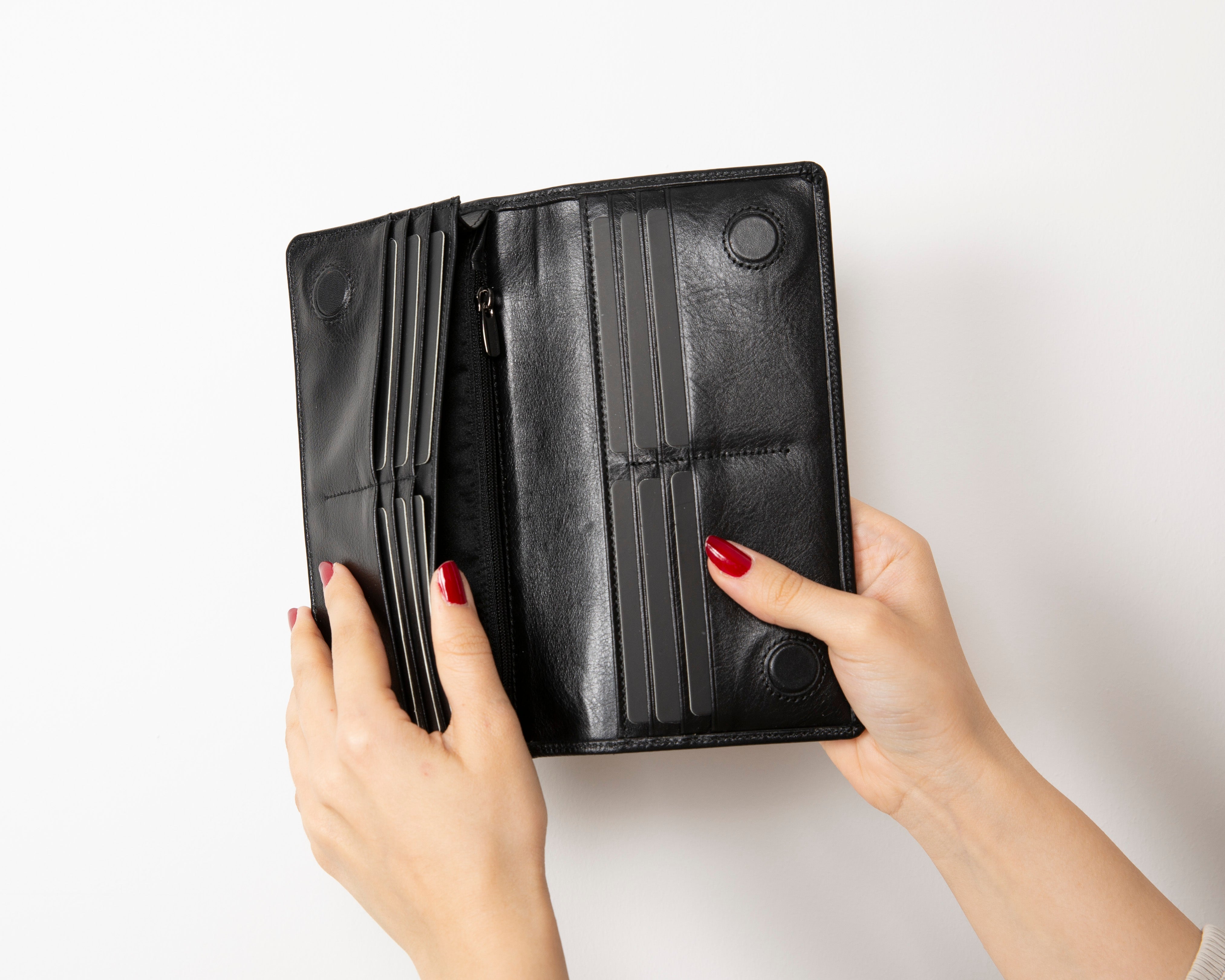 Auro Leather Women's Wallet