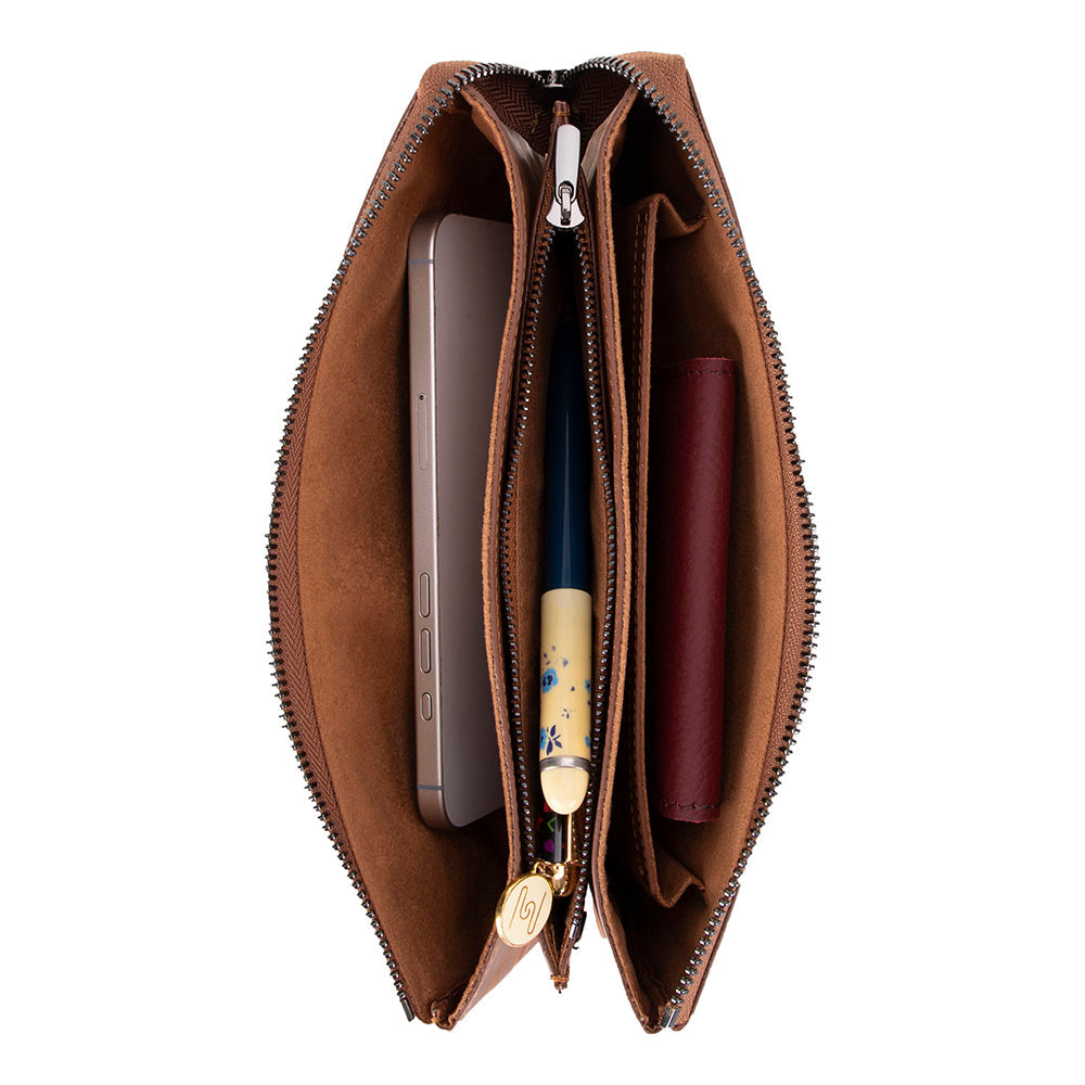 Maesta Leather Clutch Bag
