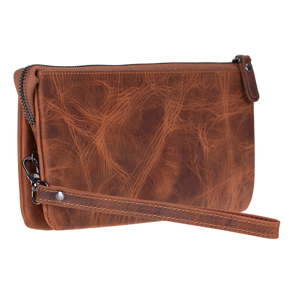 Maesta Leather Clutch Bag