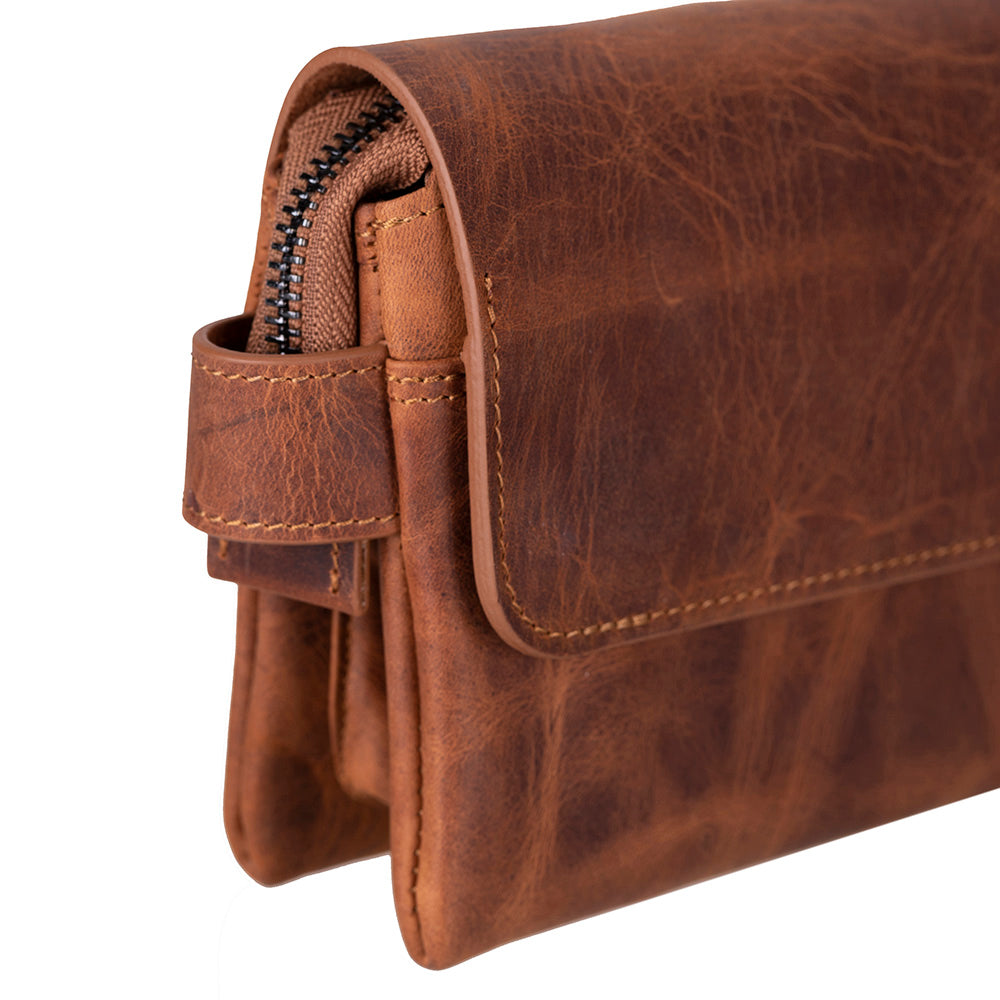 Ponny Leather Clutch Bag
