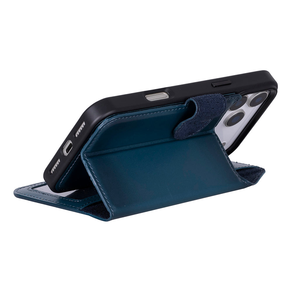 Magic iPhone 17 Pro Max Detachable Leather Wallet Case