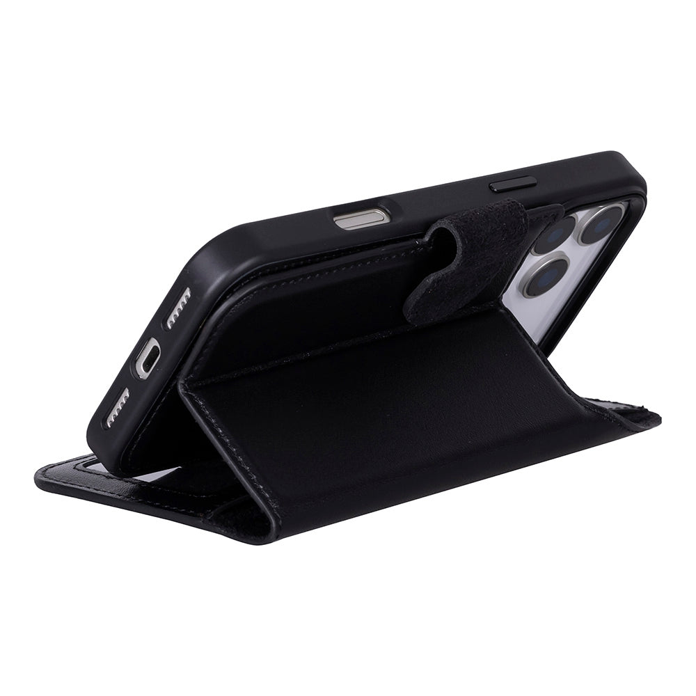 Magic iPhone 17 Pro Max Detachable Leather Wallet Case
