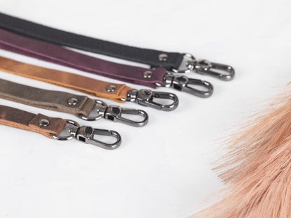 Larry Leather Hanger