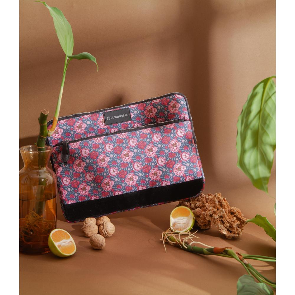 Blossom Lovin' 13 Inch Laptop / MacBook Sleeve