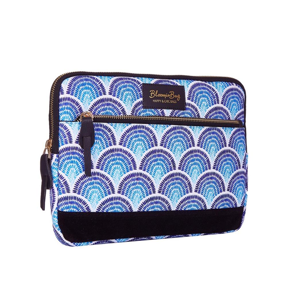 Calm Waves iPad / Tablet Sleeve