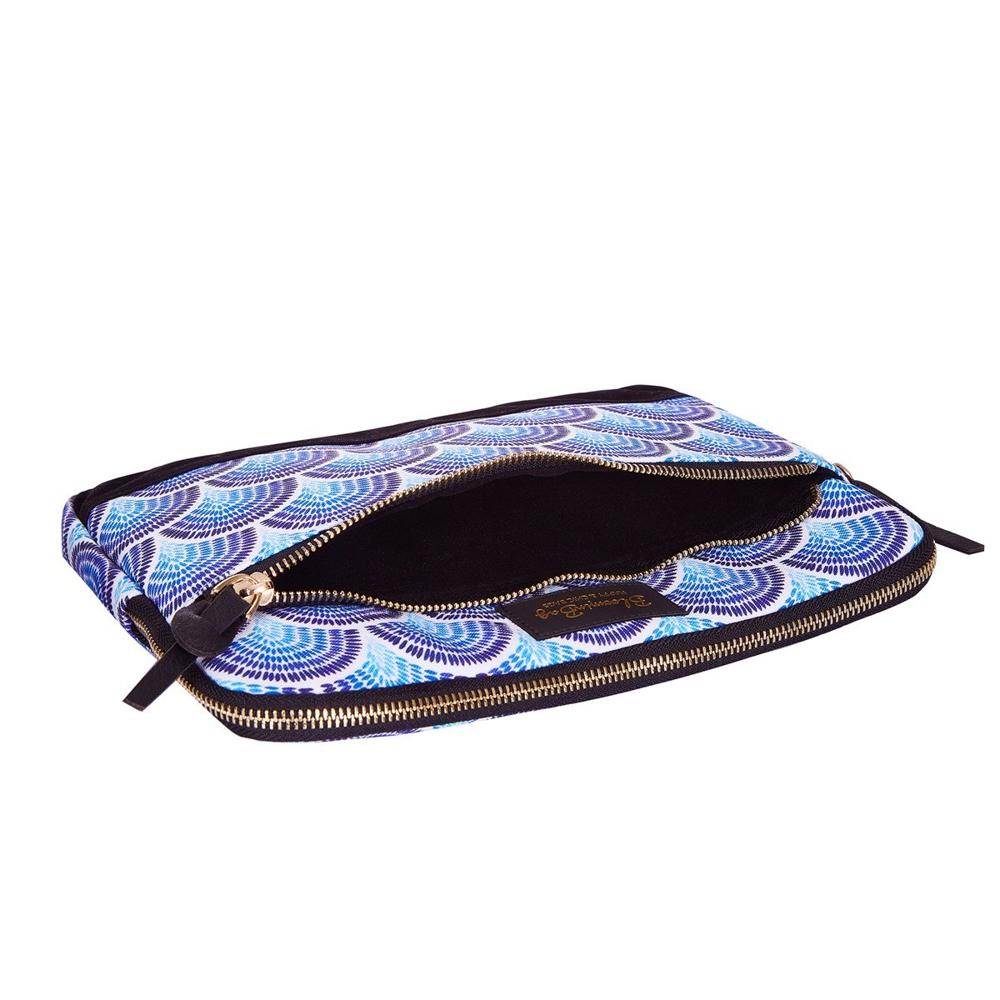 Calm Waves iPad / Tablet Sleeve