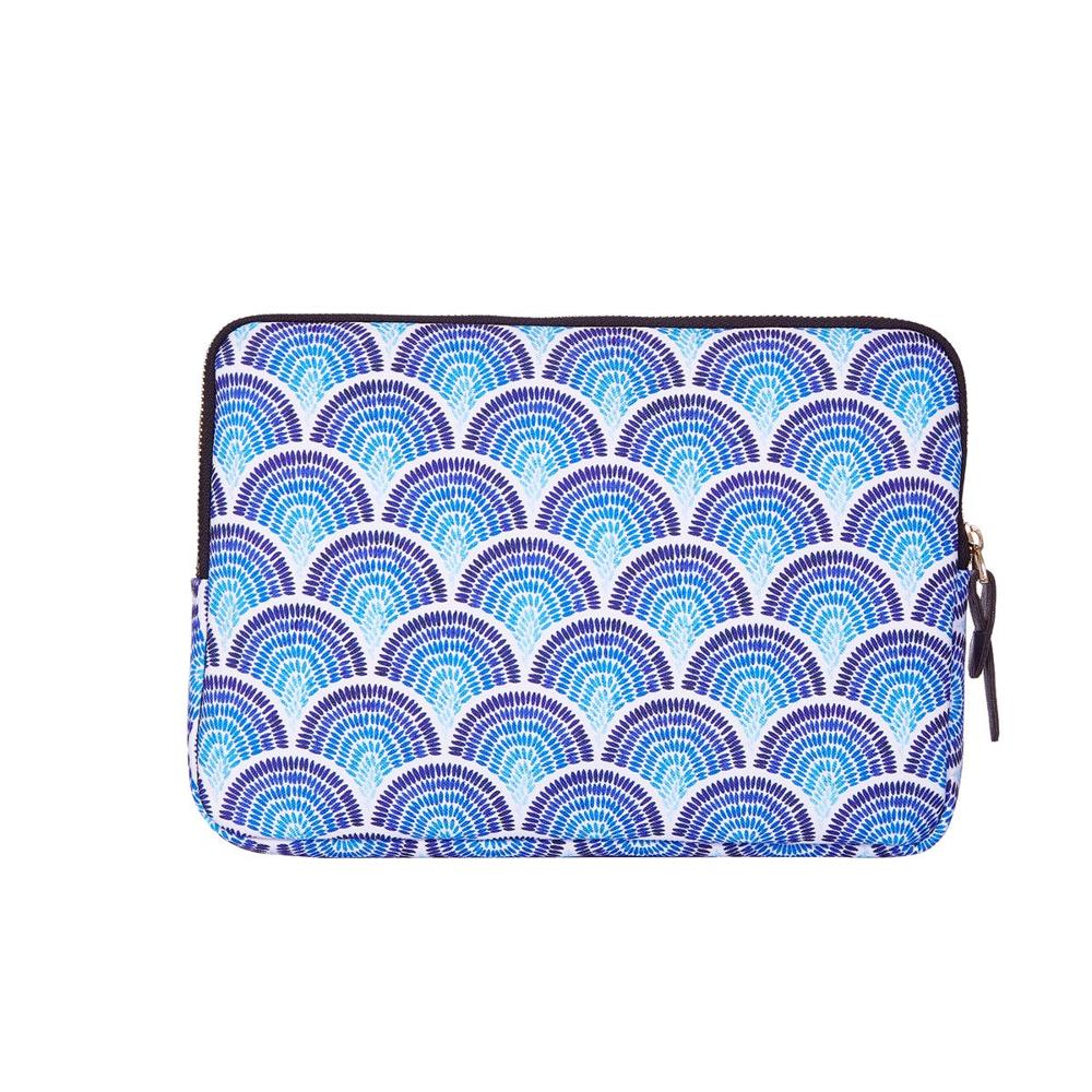 Calm Waves iPad / Tablet Sleeve